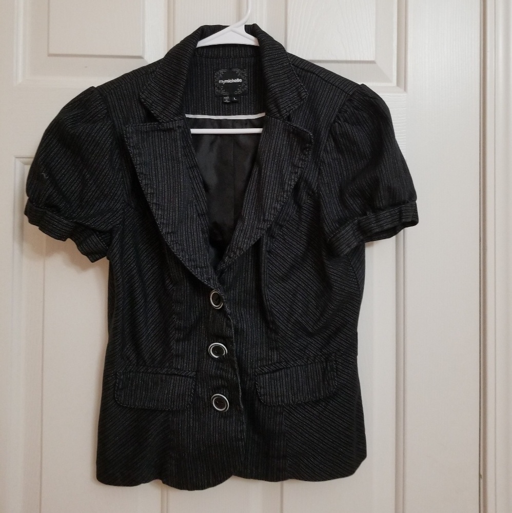 Blazer - Picture 3 of 4